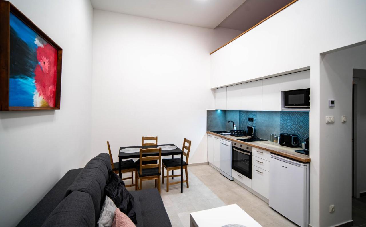Free Parking Basilica Rob'S Home - Ac, Wi-Fi, Smart Tv บูดาเปสต์ ภายนอก รูปภาพ